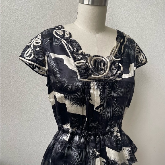 Leifsdottir Silk Top - Picture 2 of 6